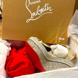 NIB CL Almeria GOLD GLITTER wedge sandals